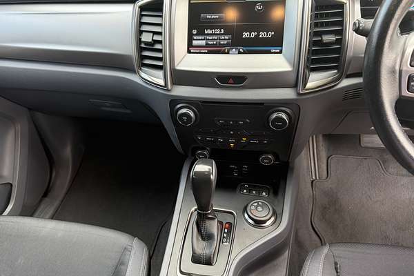 2015 Ford Everest Trend UA