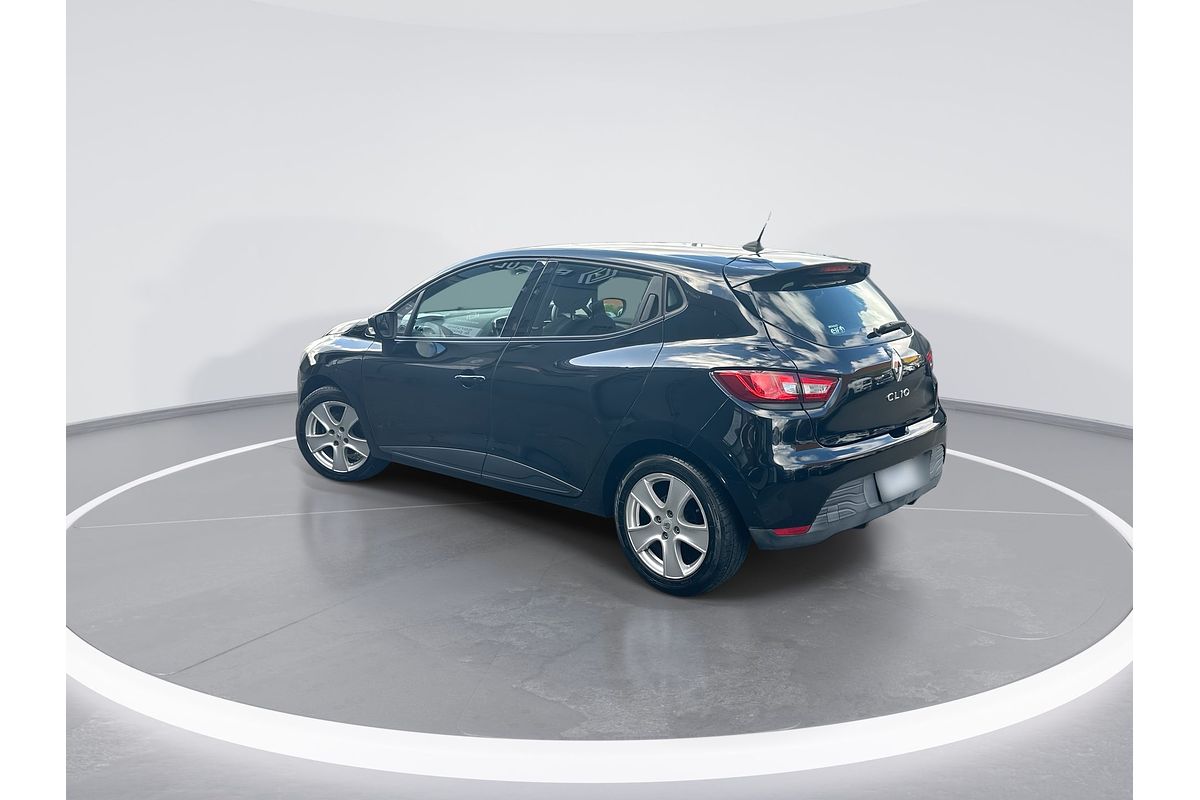 2014 Renault Clio Expression IV B98
