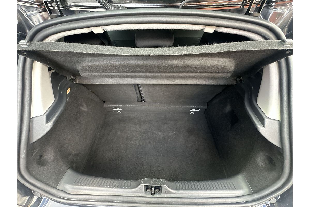 2014 Renault Clio Expression IV B98