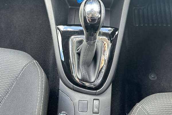 2014 Renault Clio Expression IV B98
