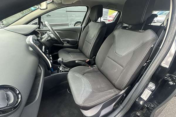 2014 Renault Clio Expression IV B98