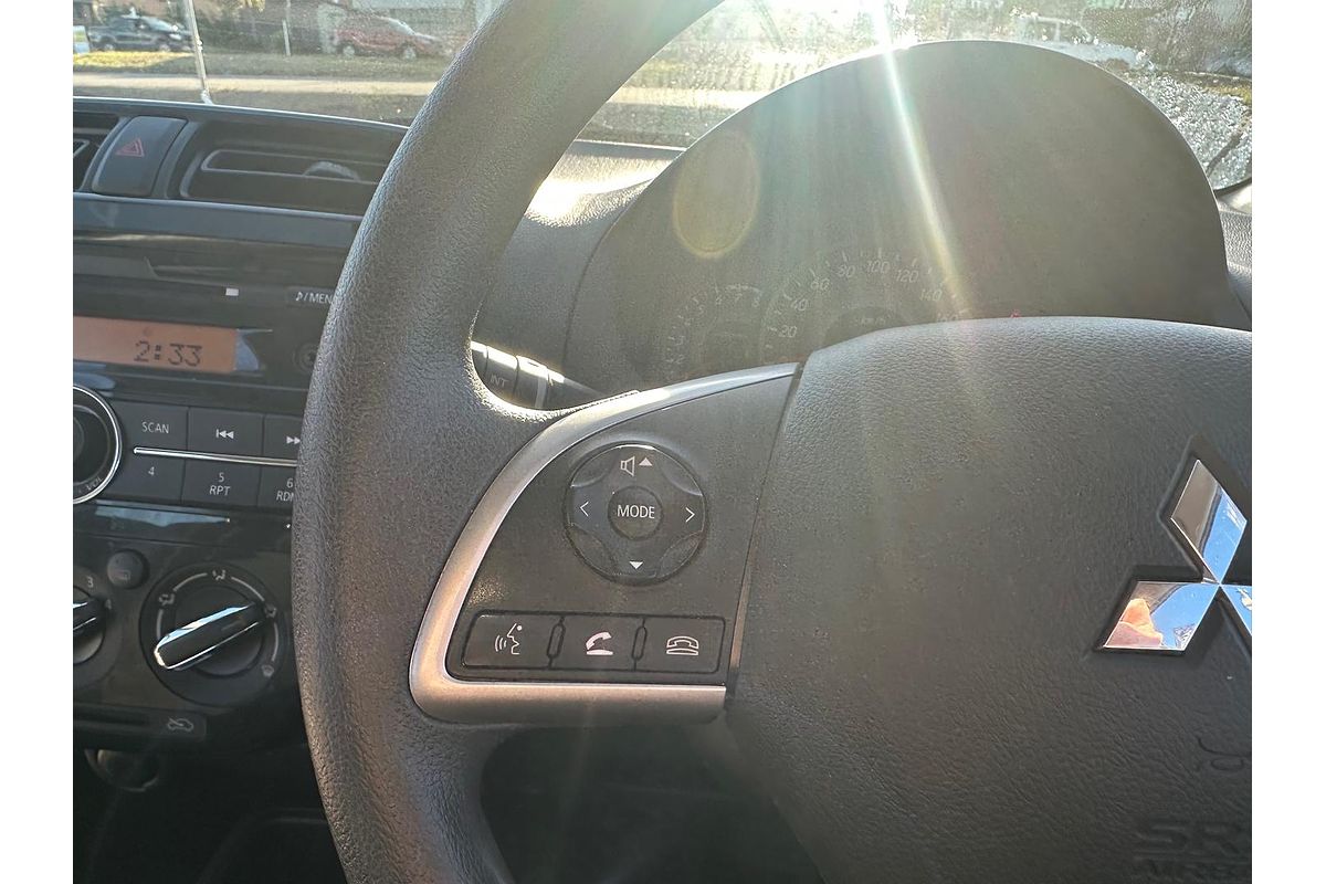 2016 Mitsubishi Mirage ES LA