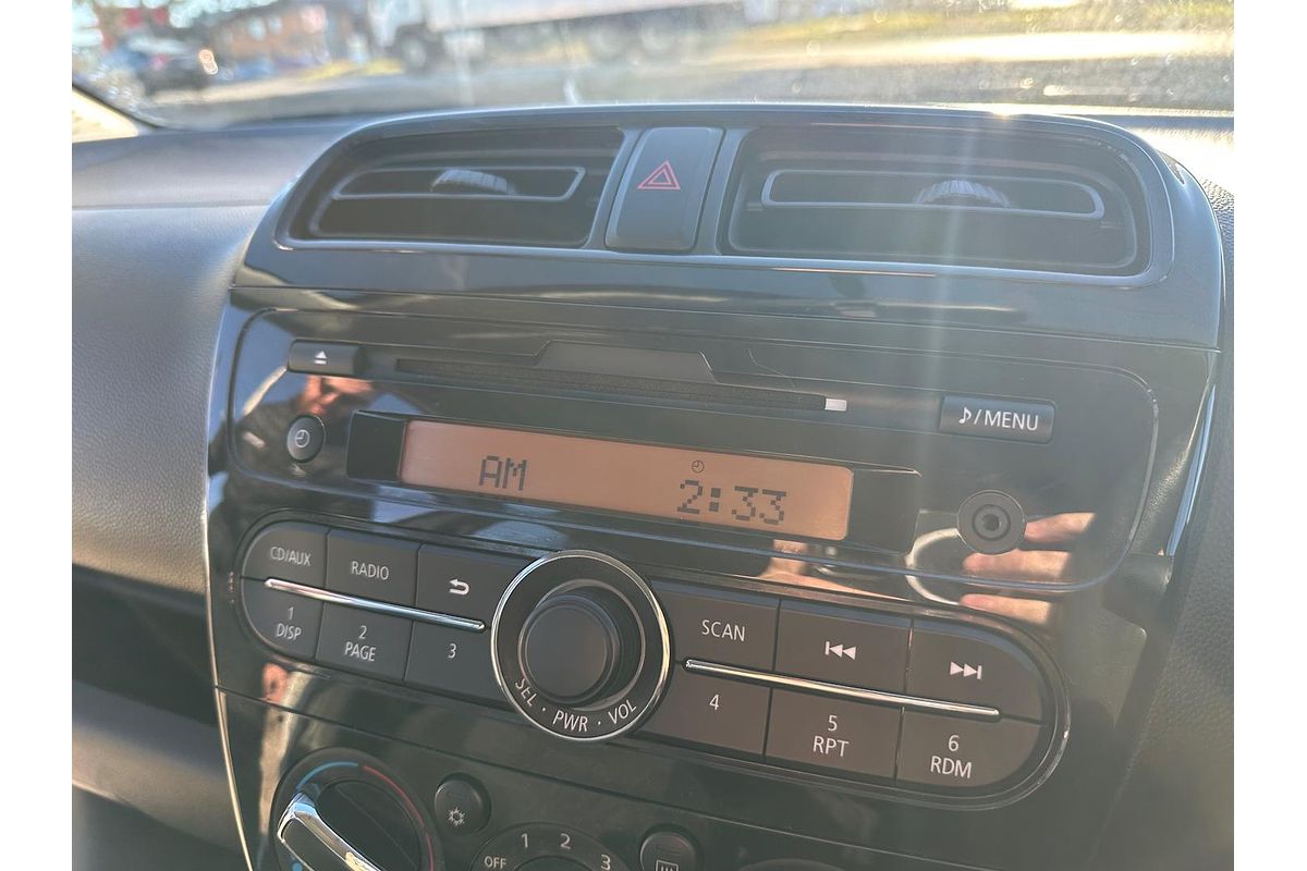 2016 Mitsubishi Mirage ES LA