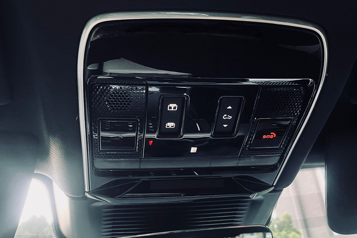 2022 Land Rover Range Rover D300 SE L460