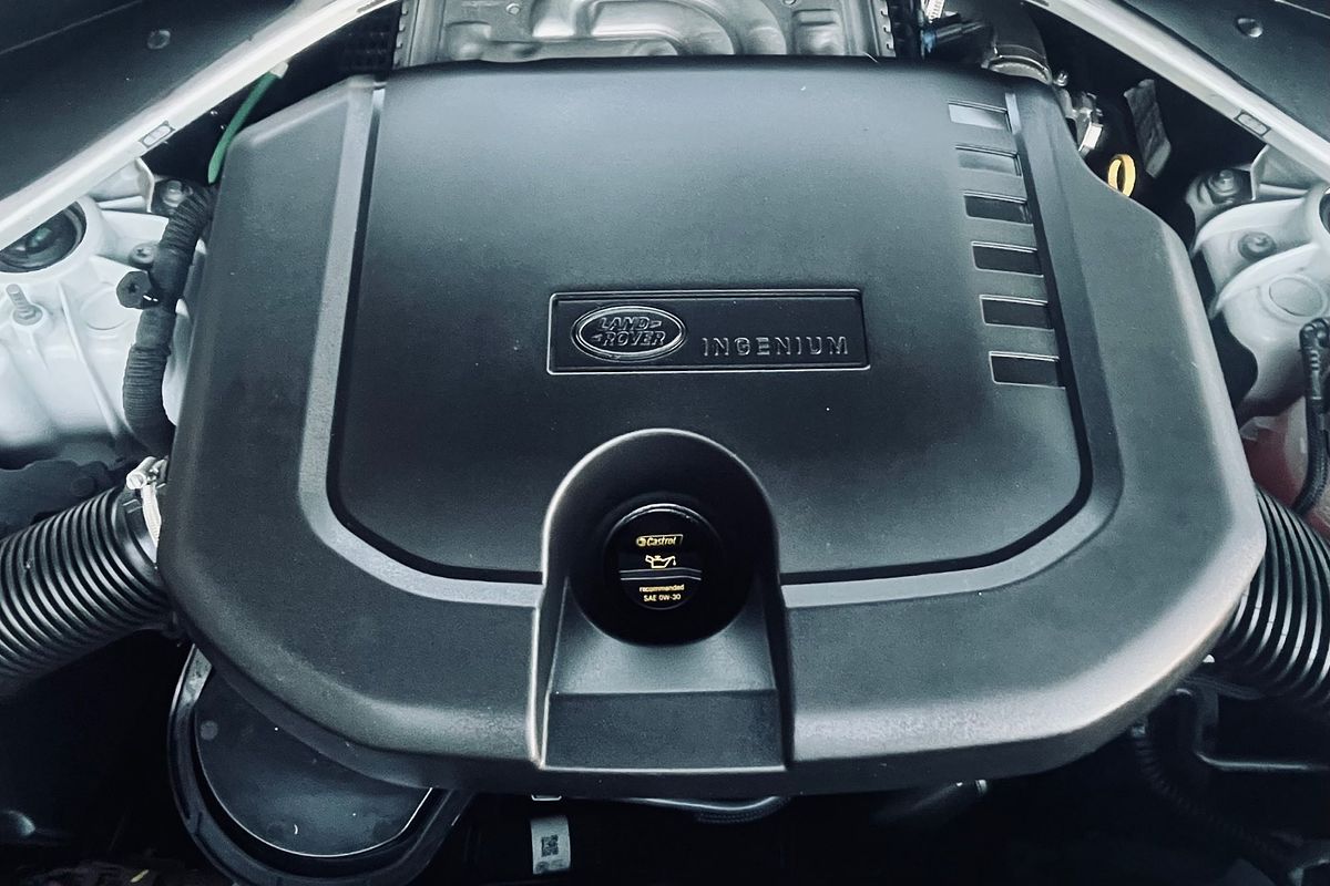 2022 Land Rover Range Rover D300 SE L460