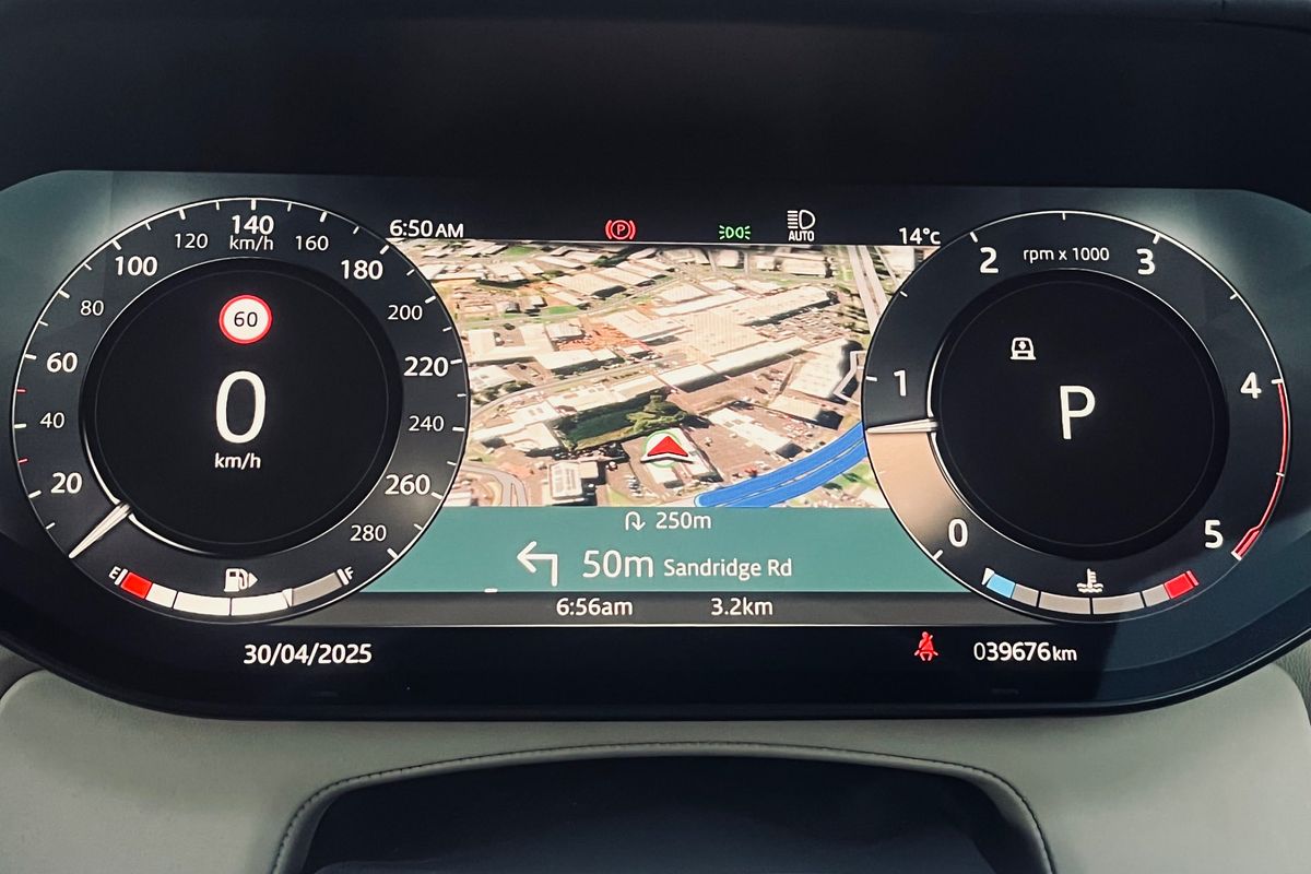 2022 Land Rover Range Rover D300 SE L460