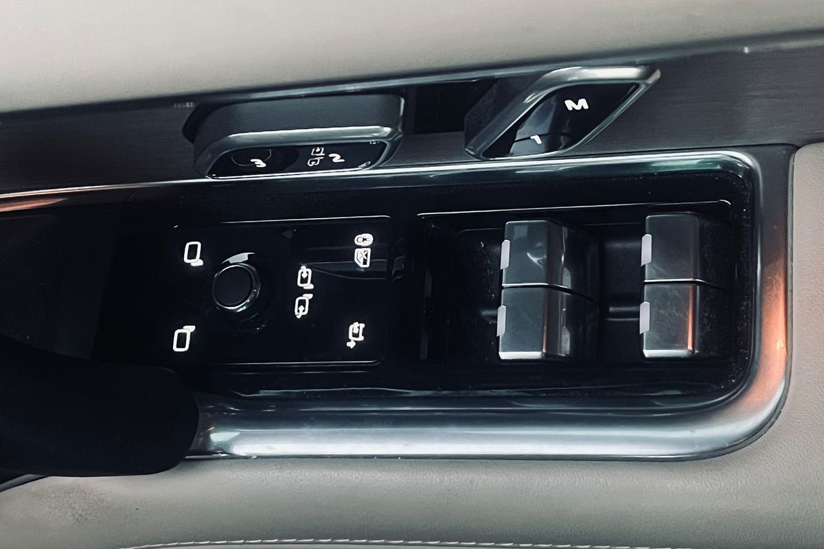 2022 Land Rover Range Rover D300 SE L460