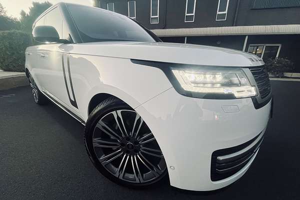 2022 Land Rover Range Rover D300 SE L460