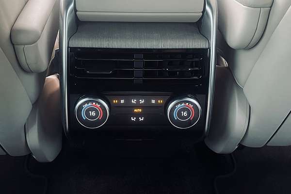 2022 Land Rover Range Rover D300 SE L460