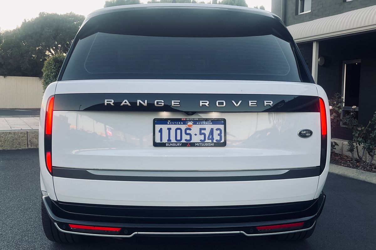 2022 Land Rover Range Rover D300 SE L460
