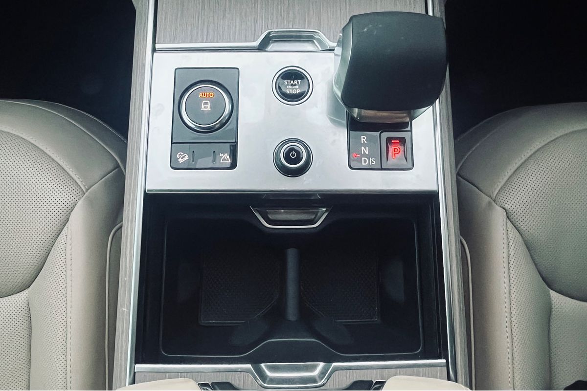 2022 Land Rover Range Rover D300 SE L460