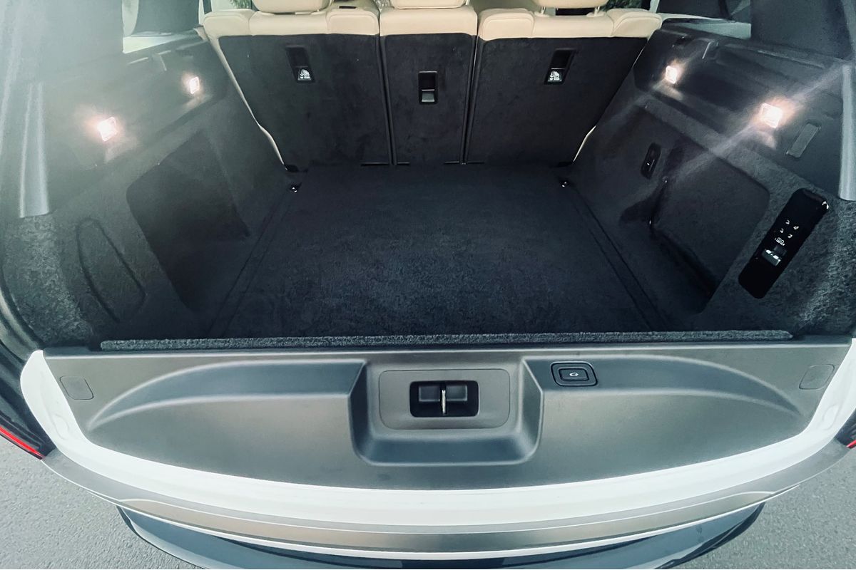 2022 Land Rover Range Rover D300 SE L460