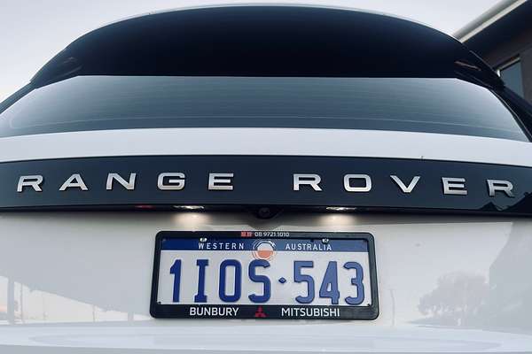 2022 Land Rover Range Rover D300 SE L460