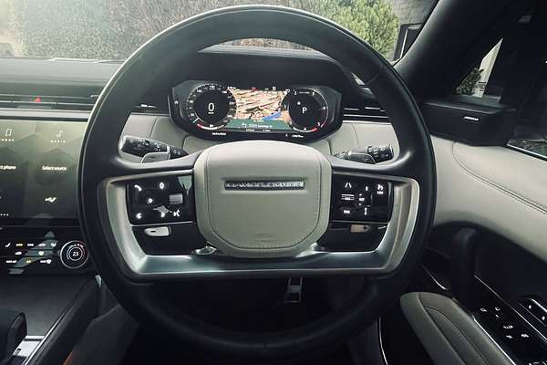 2022 Land Rover Range Rover D300 SE L460
