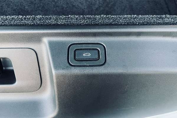 2022 Land Rover Range Rover D300 SE L460