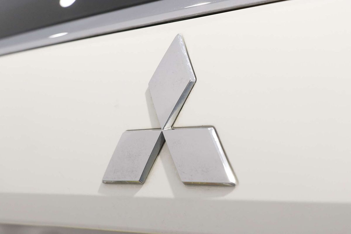 2021 Mitsubishi Outlander ES ZL