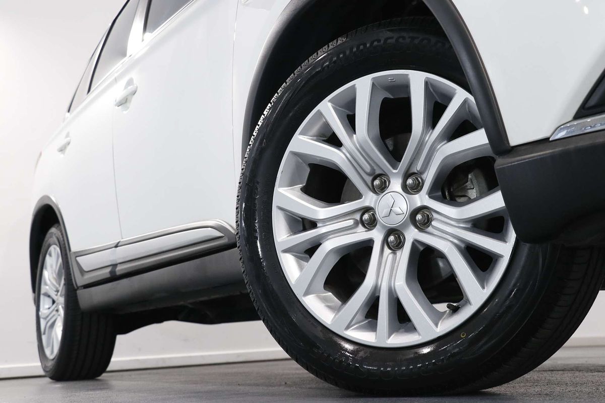 2021 Mitsubishi Outlander ES ZL