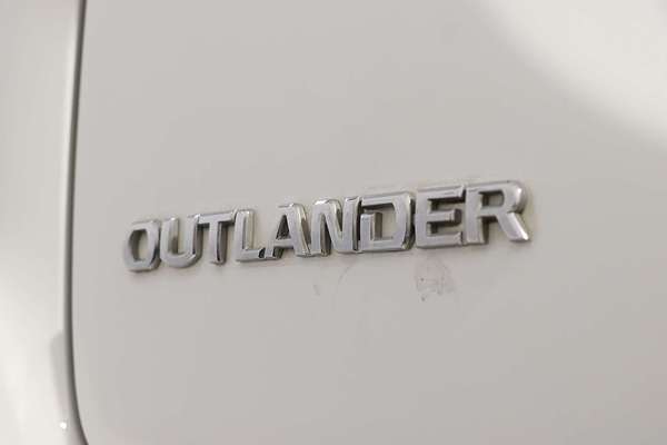 2021 Mitsubishi Outlander ES ZL