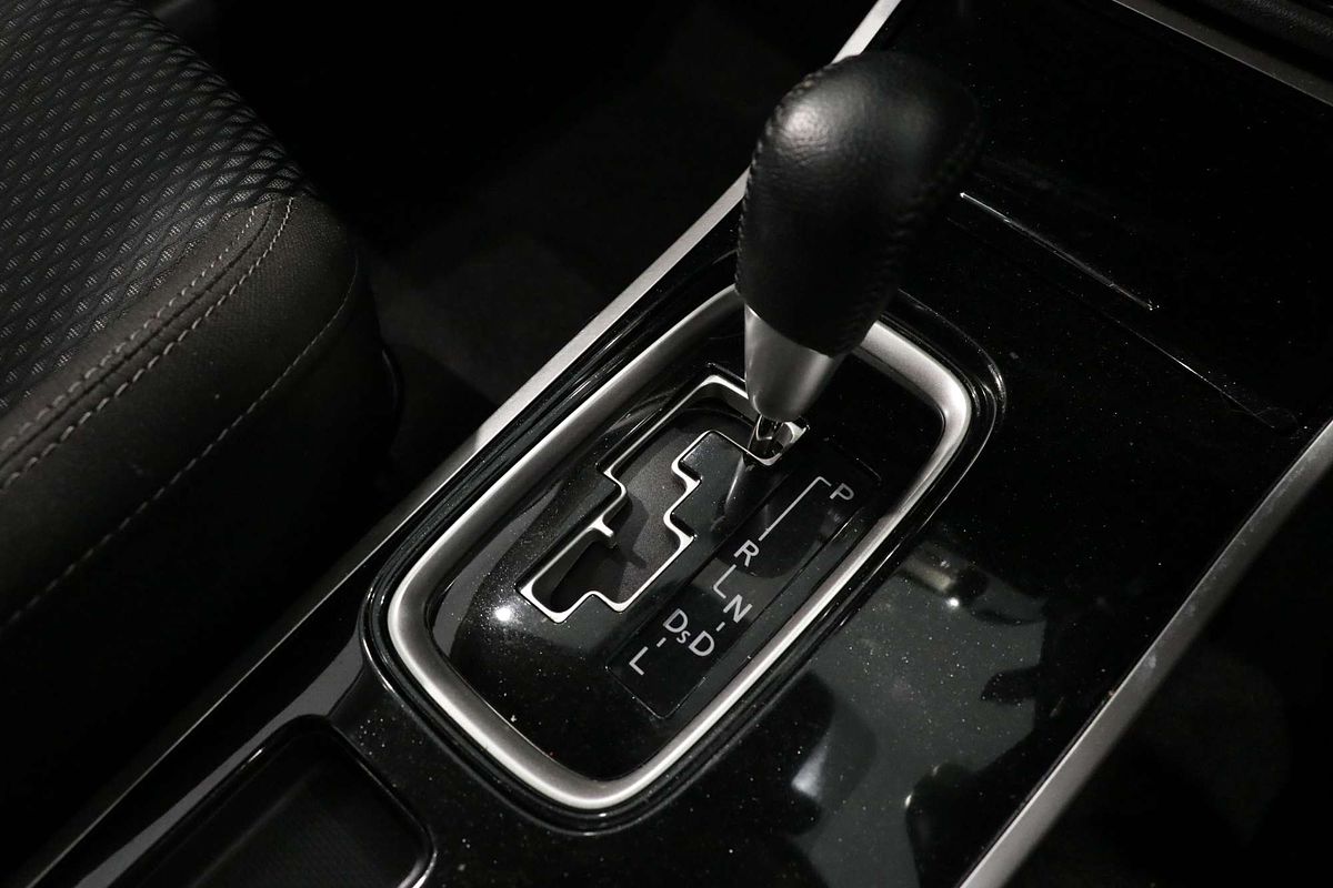2021 Mitsubishi Outlander ES ZL