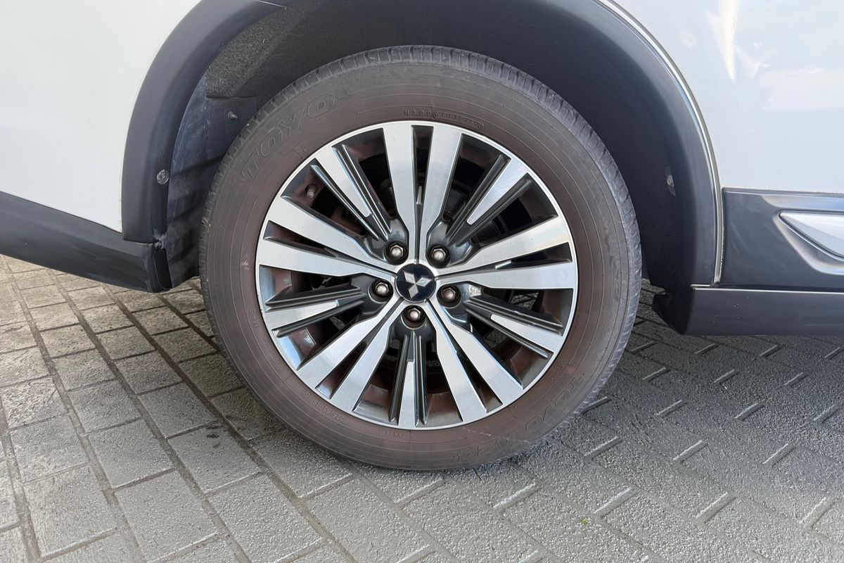 2019 Mitsubishi Outlander ES ZL