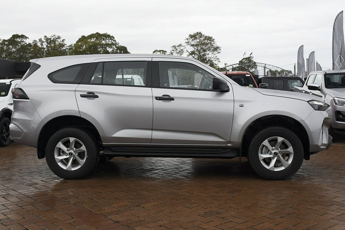 2025 Isuzu MU-X LS-M