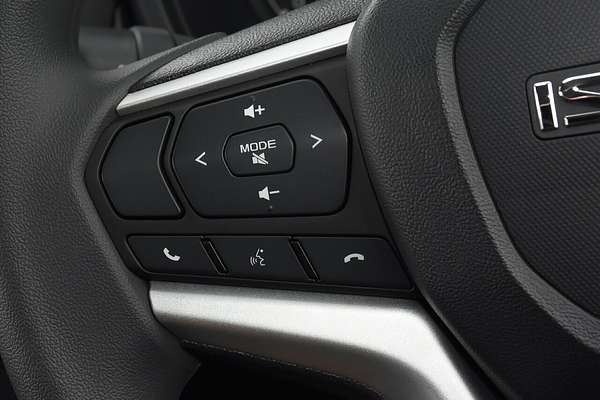 2025 Isuzu D-MAX SX High Ride Rear Wheel Drive