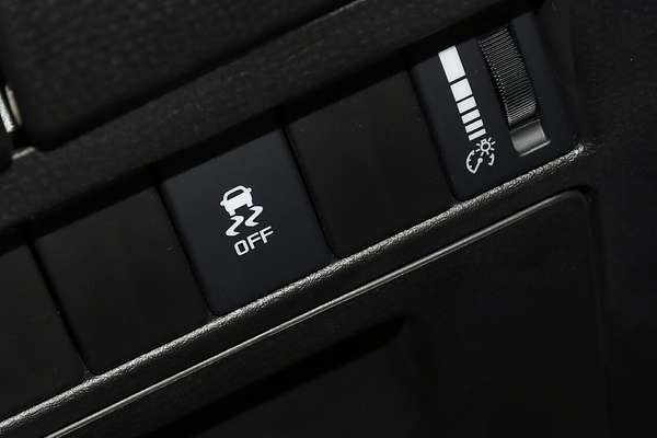 2025 Isuzu D-MAX SX High Ride Rear Wheel Drive