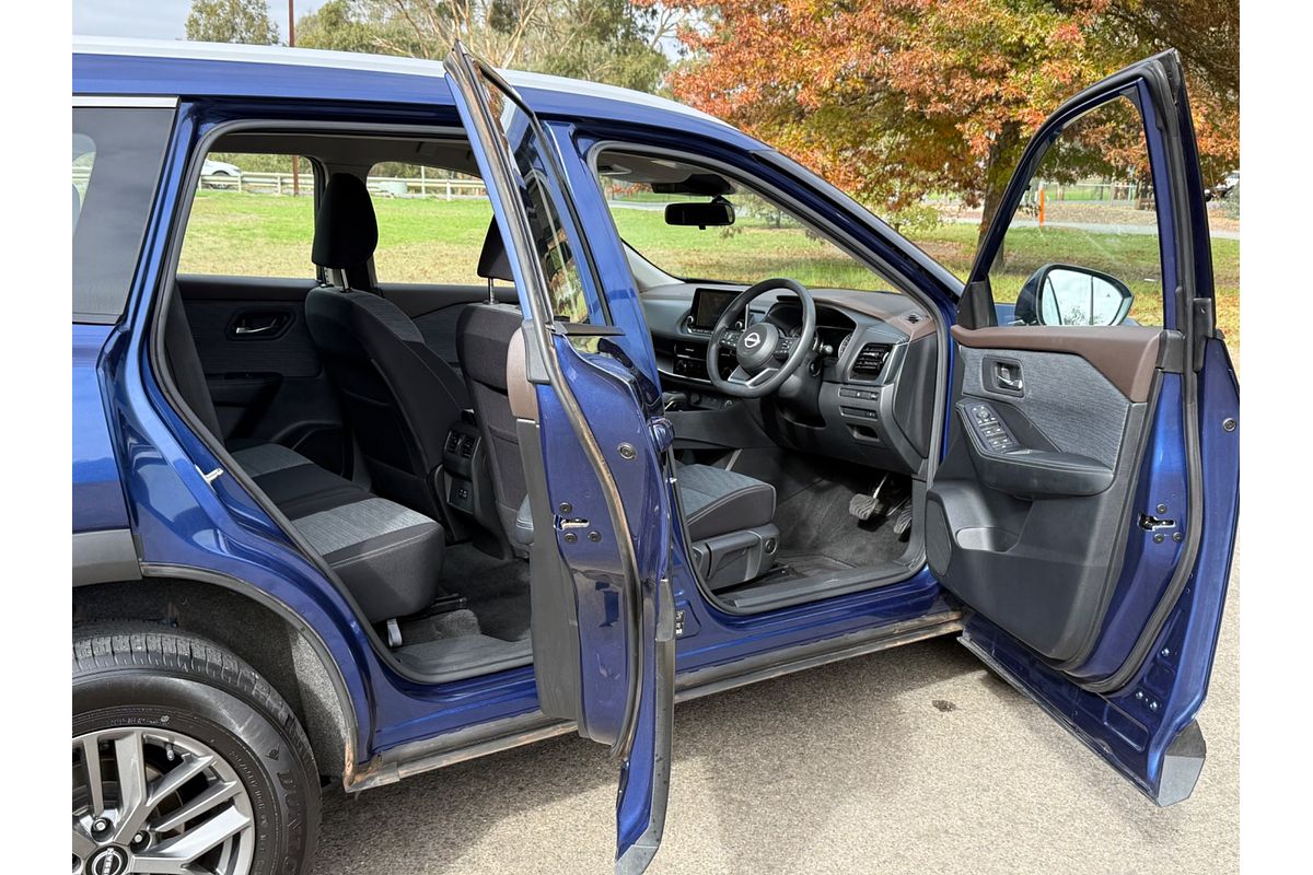 2023 Nissan X-TRAIL ST T33