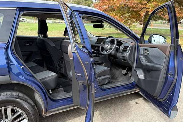 2023 Nissan X-TRAIL ST T33