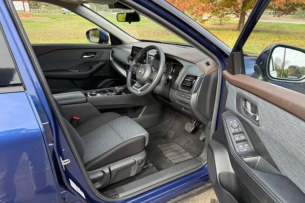 2023 Nissan X-TRAIL ST T33