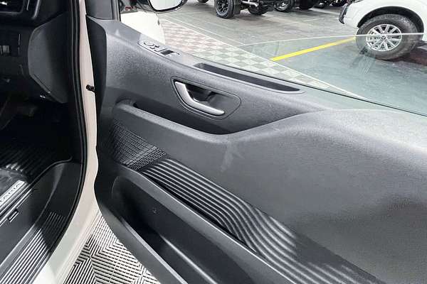 2023 Hyundai STARIA LOAD US4.V2