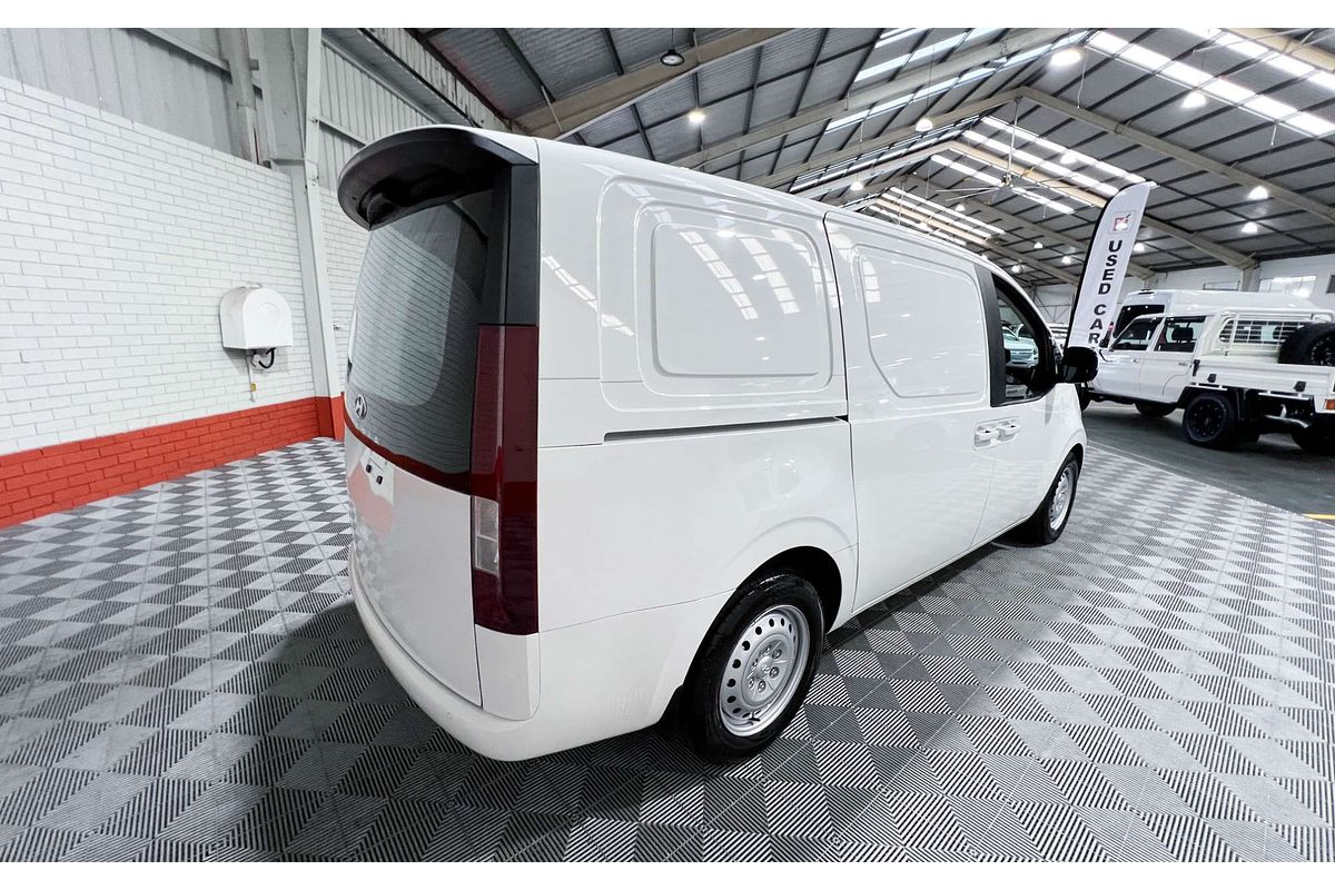 2023 Hyundai STARIA LOAD US4.V2