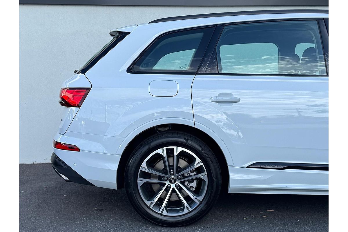 2024 Audi Q7 45 TFSI 4M