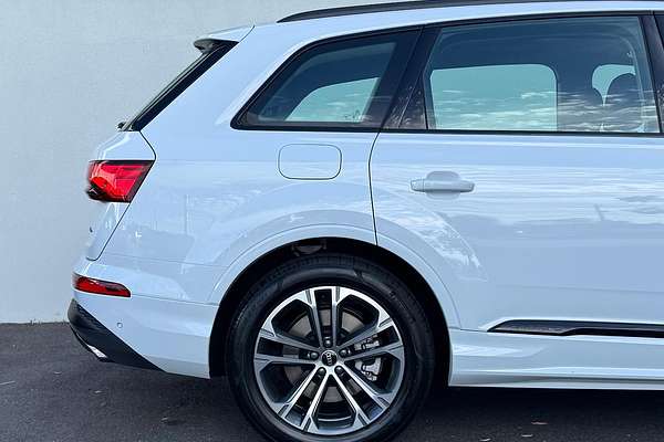 2024 Audi Q7 45 TFSI 4M