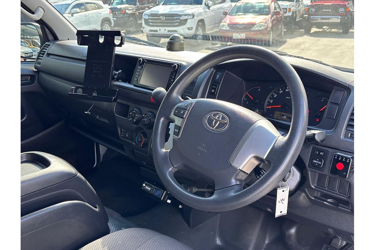 2017 Toyota Hiace Commuter KDH223R