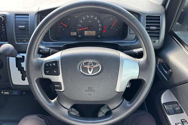 2017 Toyota Hiace Commuter KDH223R