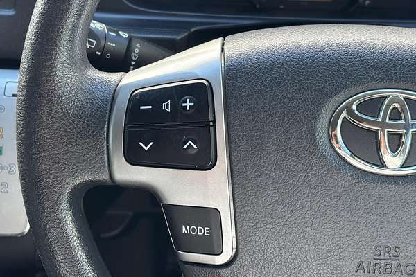 2017 Toyota Hiace Commuter KDH223R