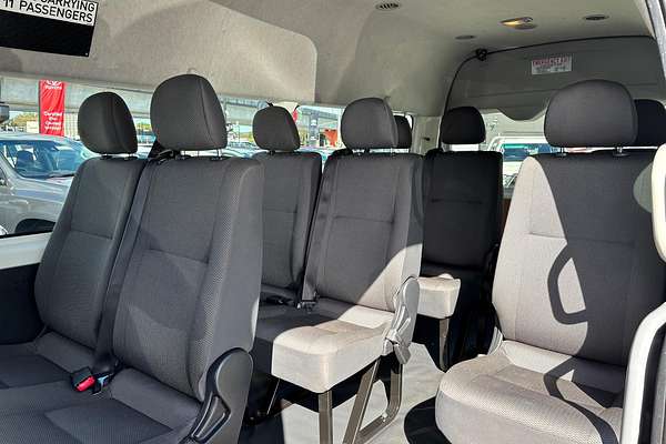 2017 Toyota Hiace Commuter KDH223R