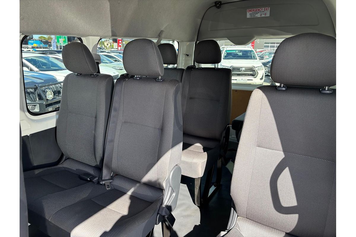 2017 Toyota Hiace Commuter KDH223R