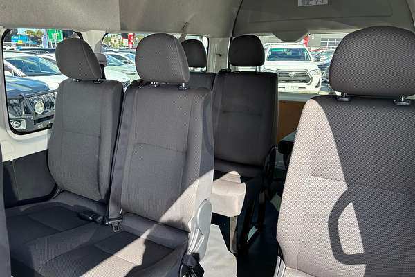 2017 Toyota Hiace Commuter KDH223R
