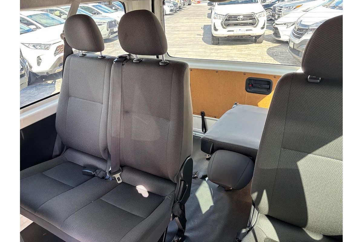 2017 Toyota Hiace Commuter KDH223R