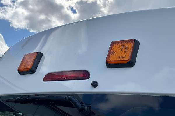 2017 Toyota Hiace Commuter KDH223R