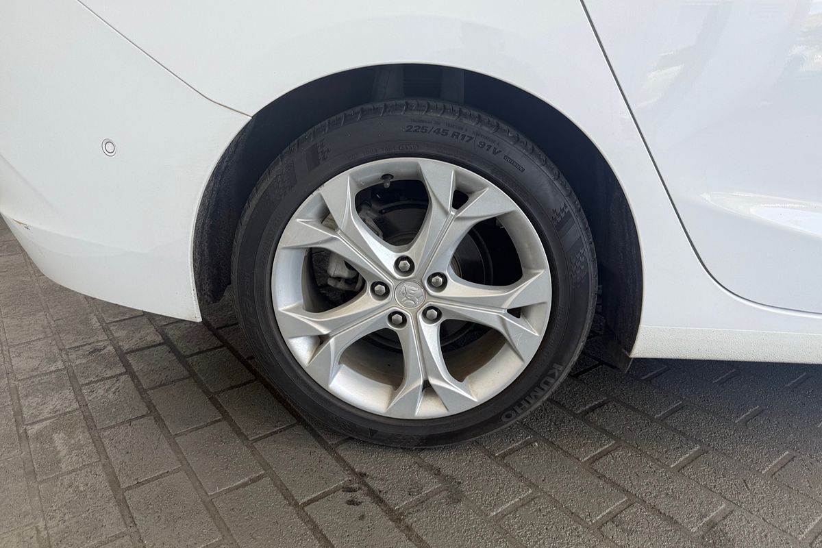 2017 Holden Astra LT BL
