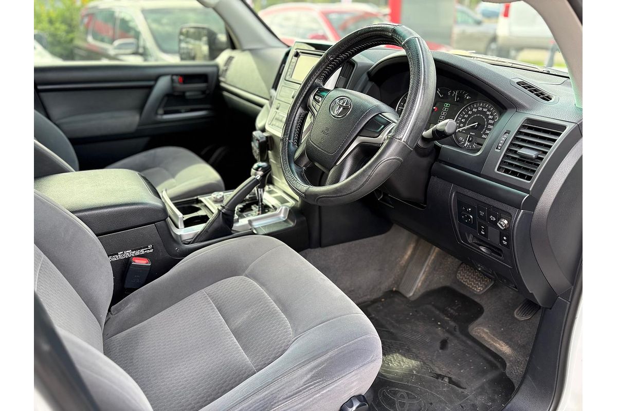 2017 Toyota Landcruiser GXL VDJ200R