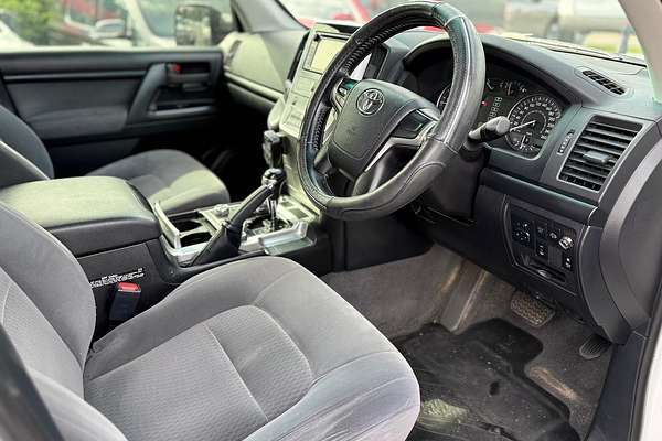 2017 Toyota Landcruiser GXL VDJ200R