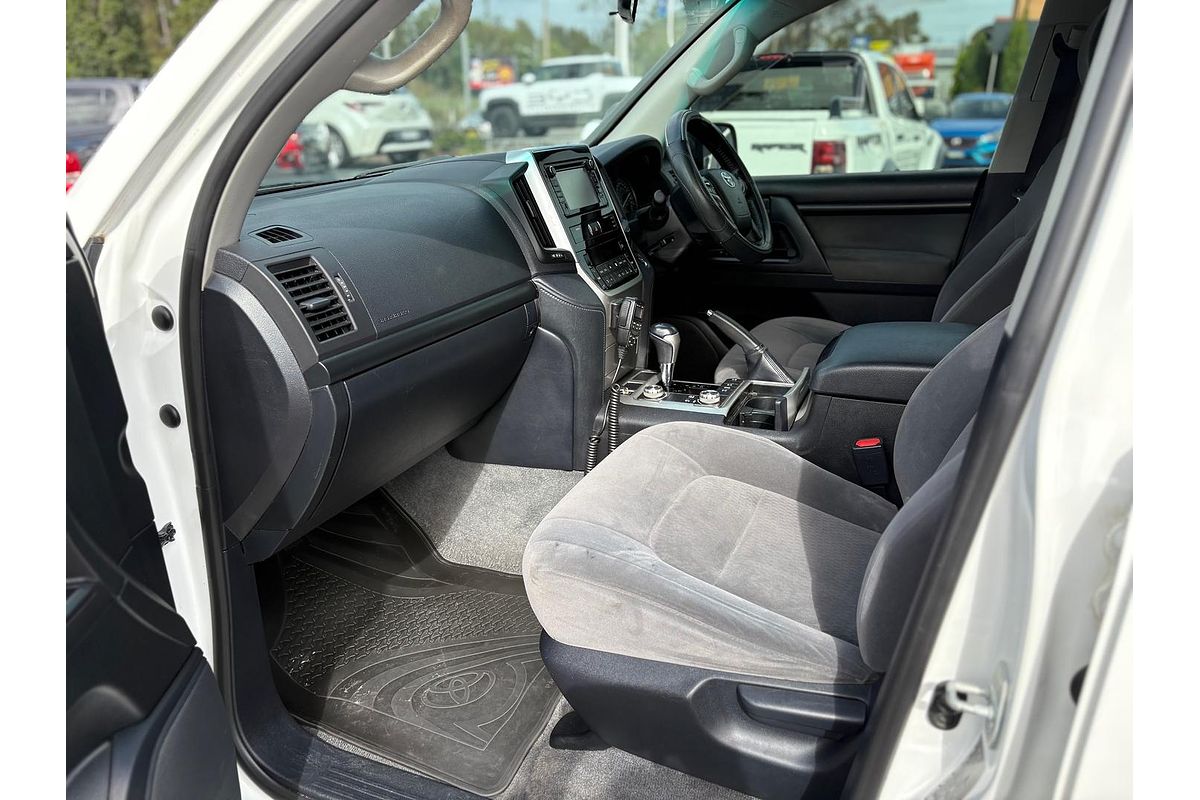 2017 Toyota Landcruiser GXL VDJ200R