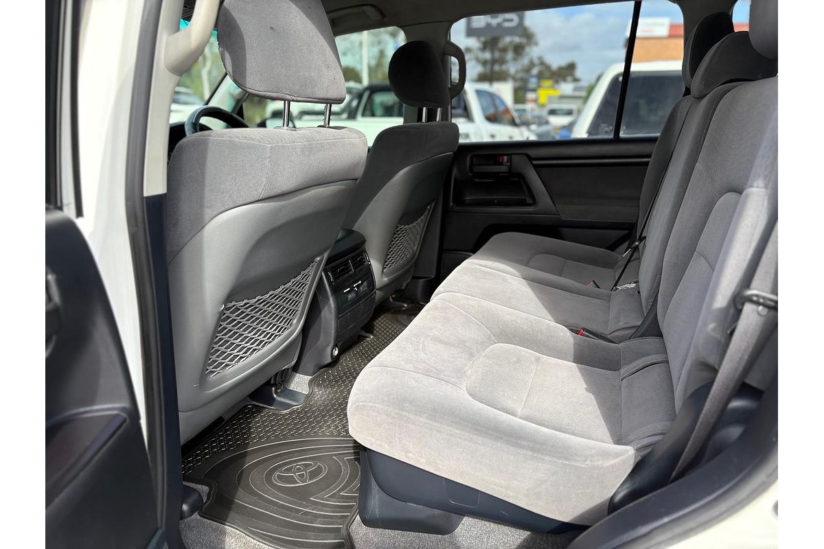 2017 Toyota Landcruiser GXL VDJ200R
