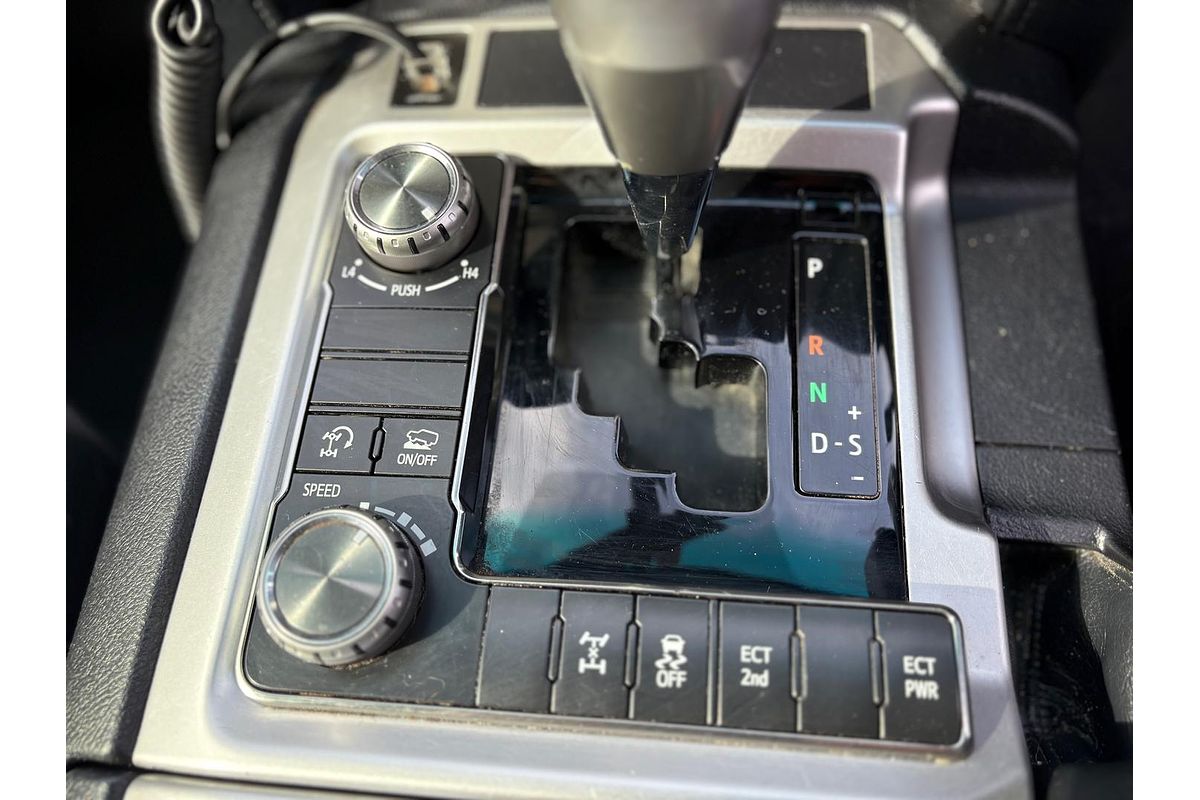 2017 Toyota Landcruiser GXL VDJ200R