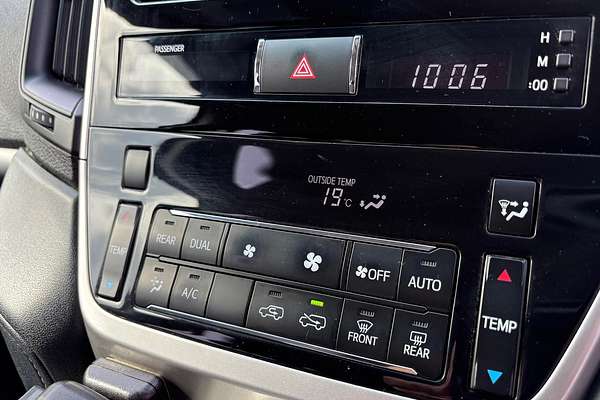 2017 Toyota Landcruiser GXL VDJ200R