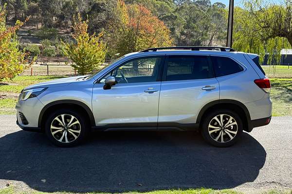 2021 Subaru Forester 2.5i Premium S5